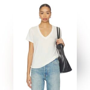 NWT Eterne Cotton V-neck T-shirt in Ivory